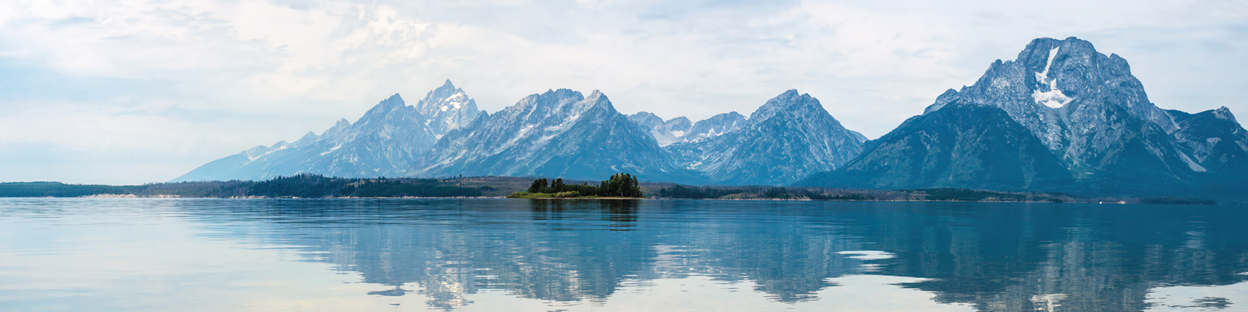 PlateART Küchenrückwand Bergsee blau hell